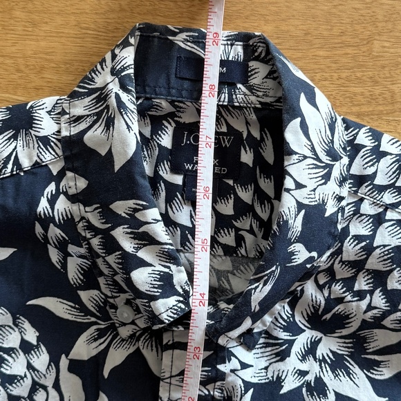 J. Crew | S | Slim S/S Button Down Shirt - Picture 8 of 10